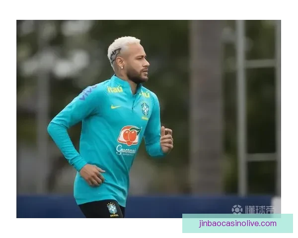 ESPN报道内马尔开启康复训练聚焦左膝力量全面提升为重返赛场蓄力